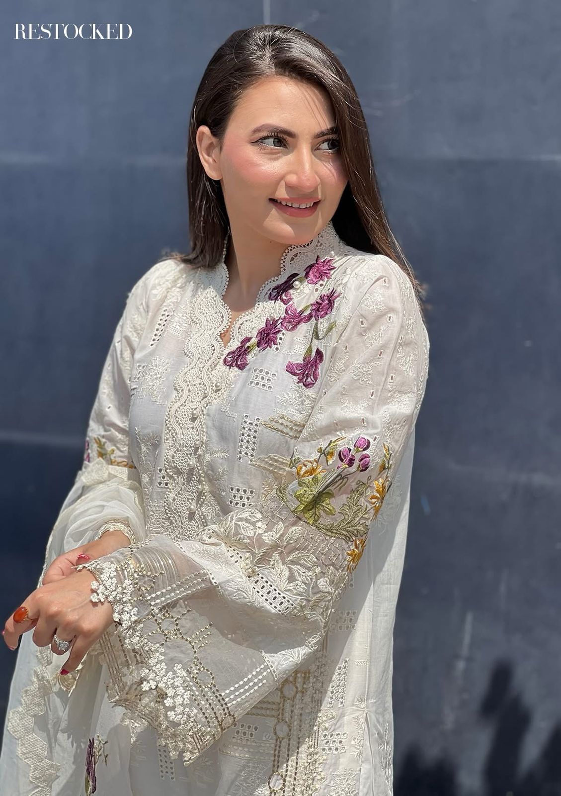 ELAF – Luxury Lawn